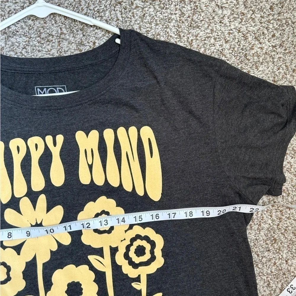 🦋 Modern Lux Grey Yellow Happy Mind Happy Life Graphic Short Sleeve T-Shirt
